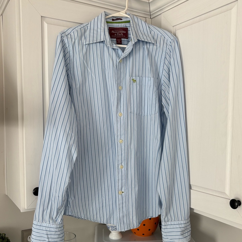 👔 Abercrombie & Fitch Men's Light Blue Striped Dress Shirt